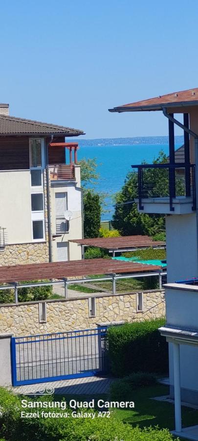 Beszedes-Lak, Aranypart Apartment Siofok Bagian luar foto