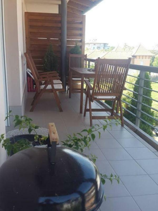 Beszedes-Lak, Aranypart Apartment Siofok Bagian luar foto